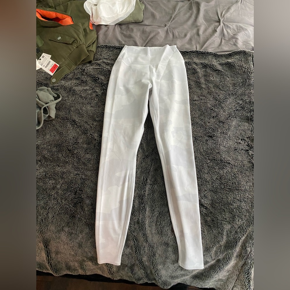 Alo yoga white camo leggings.
